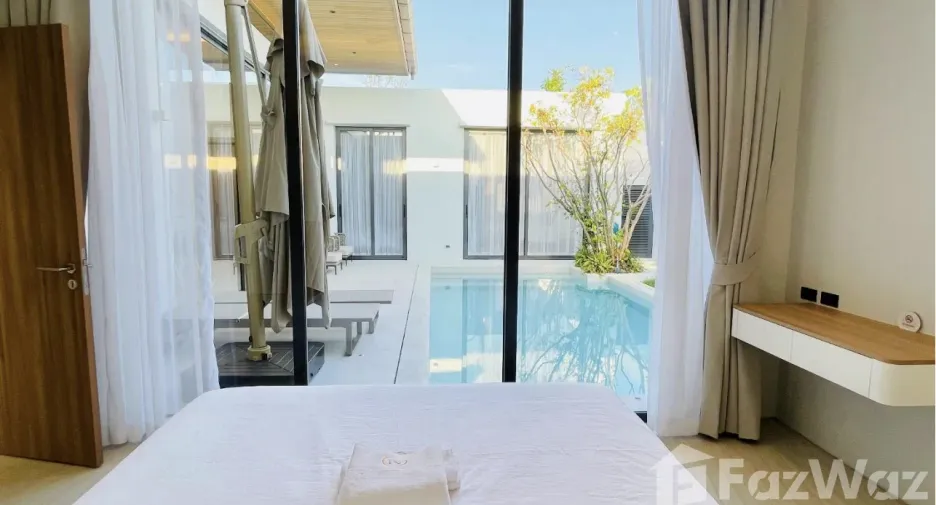 For rent 4 bedrooms villa in Mueang Phuket, Phuket