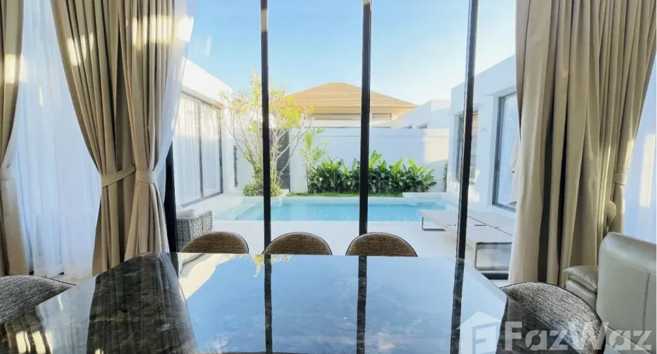 For rent 4 bedrooms villa in Mueang Phuket, Phuket