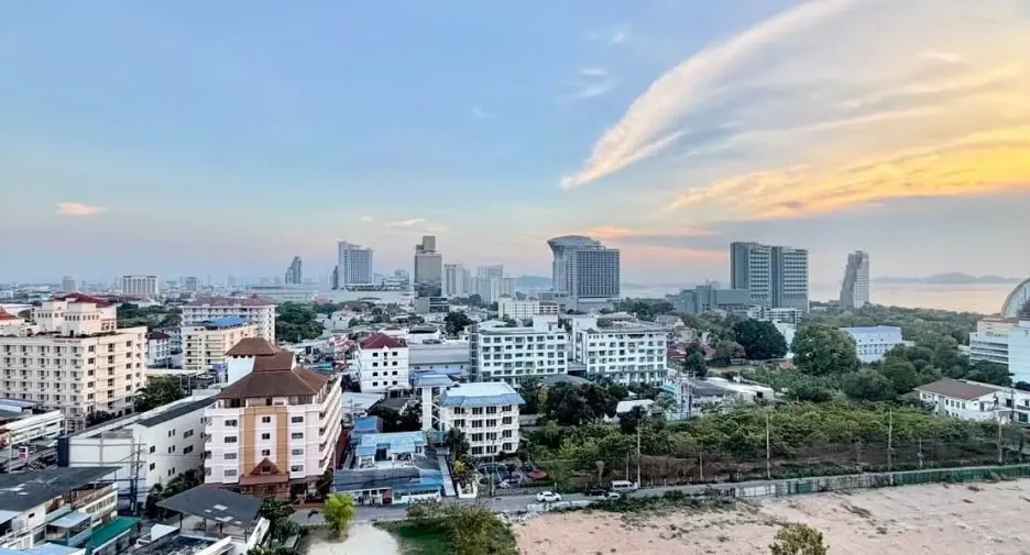 出售 1 卧室 公寓 在 Bang Lamung, Chon Buri