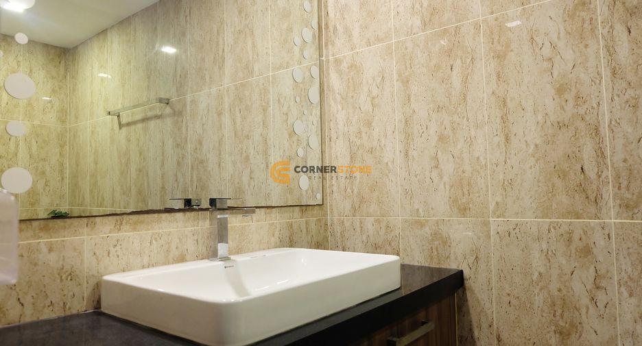 À louer et à vendre 1 chambre condo à Bang Lamung, Chonburi
