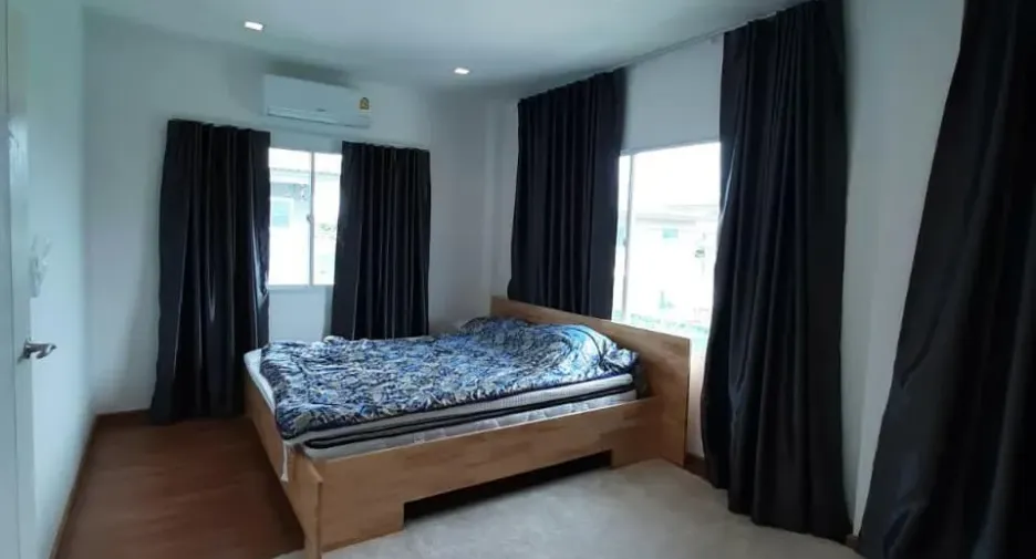 For rent 3 bedrooms house in Pak Kret, Nonthaburi
