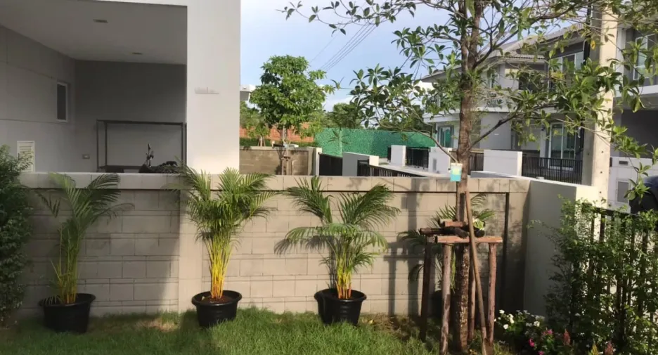For rent 3 bedrooms house in Pak Kret, Nonthaburi