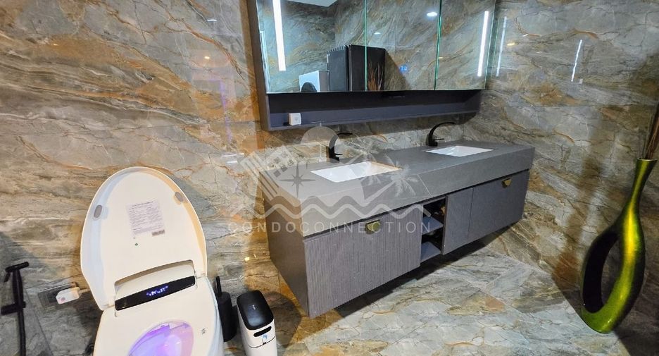 For sale 3 bedrooms condo 