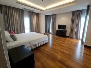 ให้เช่า 4 ห้องนอน คอนโด ใน ปทุมวัน, กรุงเทพฯ