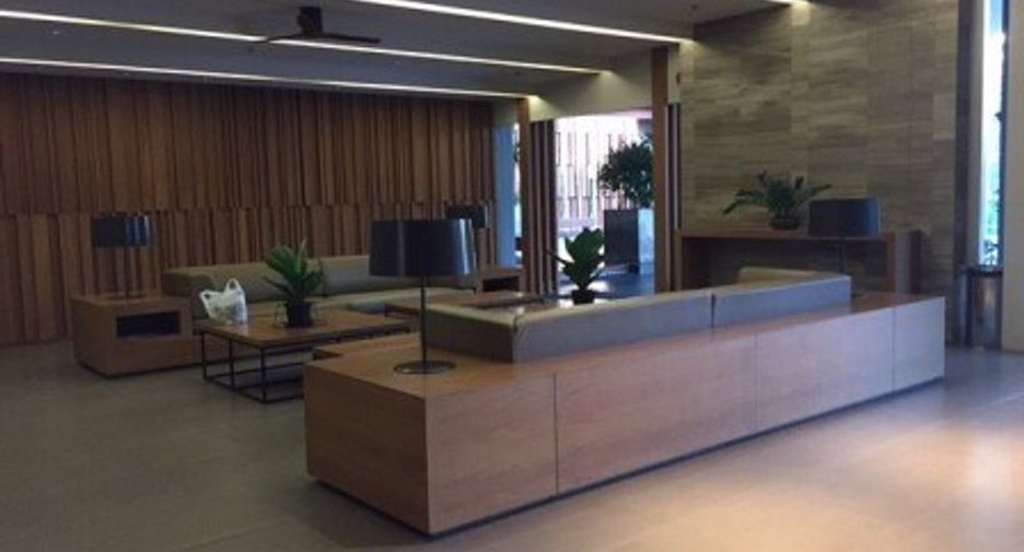 For rent 2 bedrooms condo in Yan Nawa, Bangkok