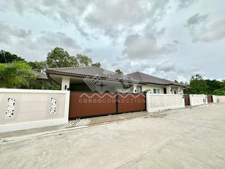 Casa en venta y en alquiler de 6 habitaciones en Bang Lamung, Chonburi