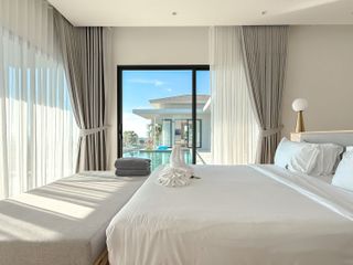 For rent 3 bedrooms villa in Mueang Phuket, Phuket
