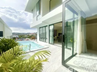 À louer 3 chambres villa à Mueang Phuket, Phuket