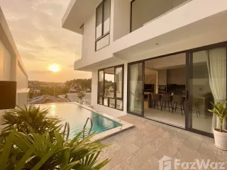 À louer 3 chambres villa à Mueang Phuket, Phuket