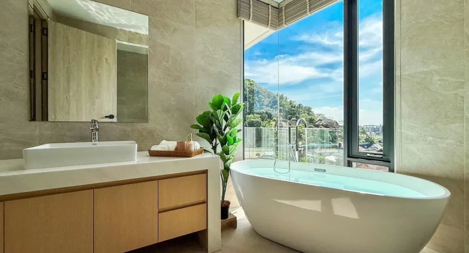 For rent 3 bedrooms villa in Mueang Phuket, Phuket