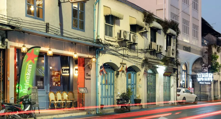 À louer 2 chambres maison de ville à Pom Prap Sattru Phai, Bangkok