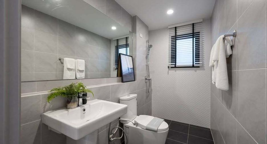For sale 3 bedrooms house in Bang Bo, Samut Prakan