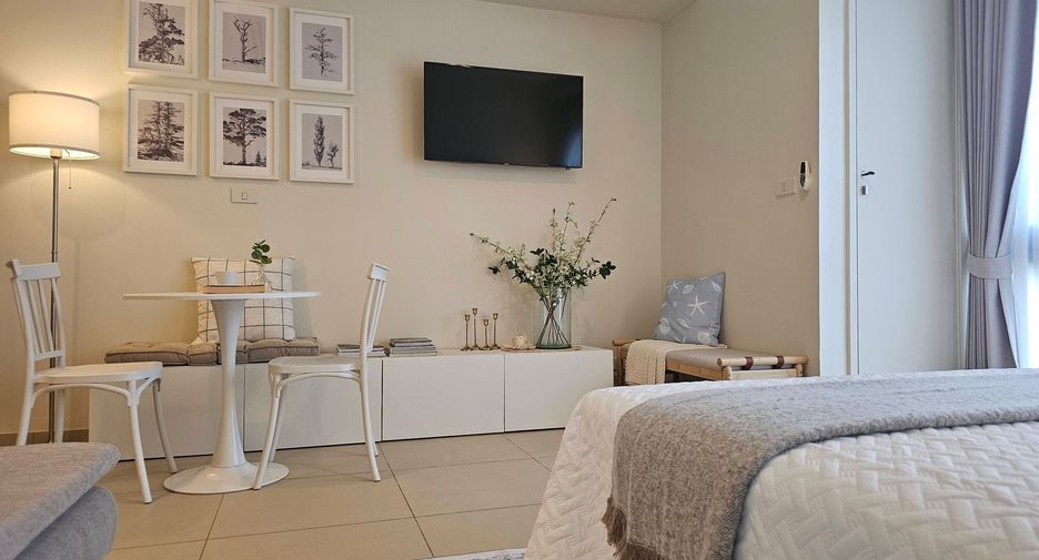 For sale 1 bed condo in Pratumnak, Pattaya