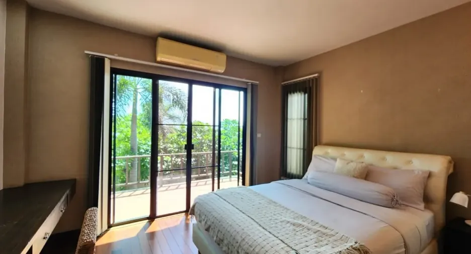 For rent and for sale 3 bedrooms house in Bang Lamung, Chonburi