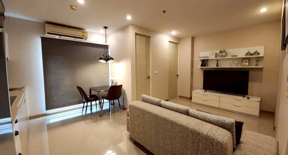 For rent 2 bedrooms condo in Bang Na, Bangkok
