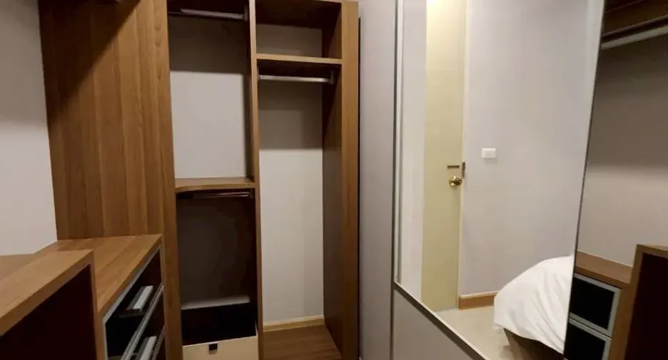 For rent 2 bedrooms condo in Bang Na, Bangkok