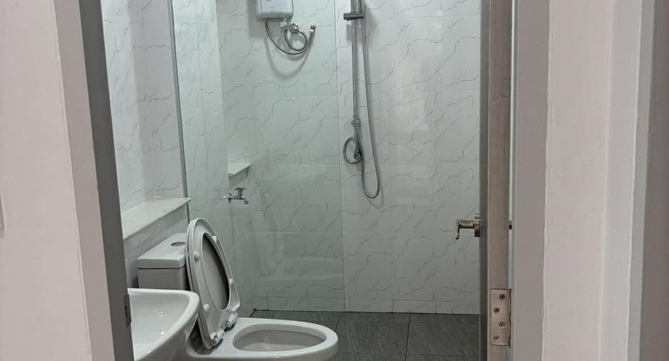 Haus zur Miete mit 2 Zimmer in Mueang Phuket, Phuket