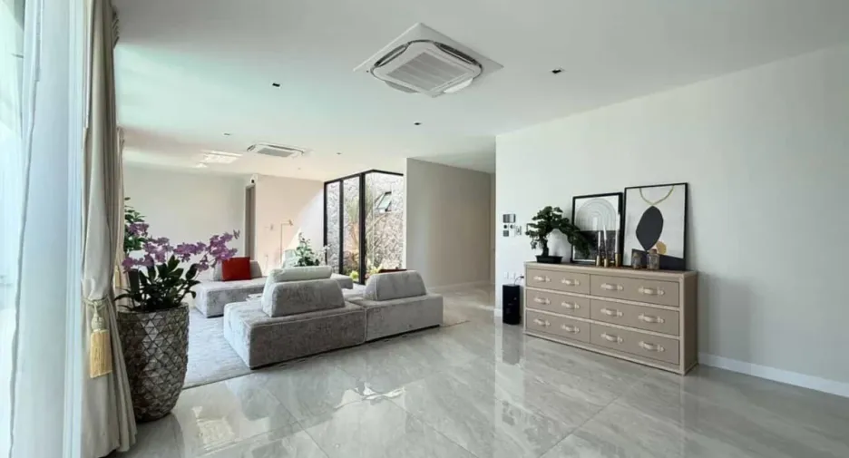 Haus zur Miete und zum Kauf mit 3 Zimmer in Bang Lamung, Chonburi