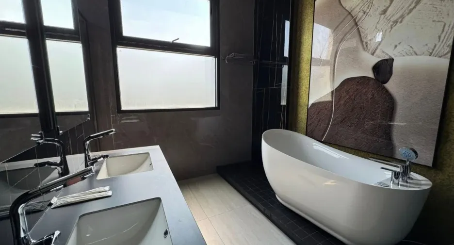 Casa en venta de 6 habitaciones en Bang Lamung, Chonburi