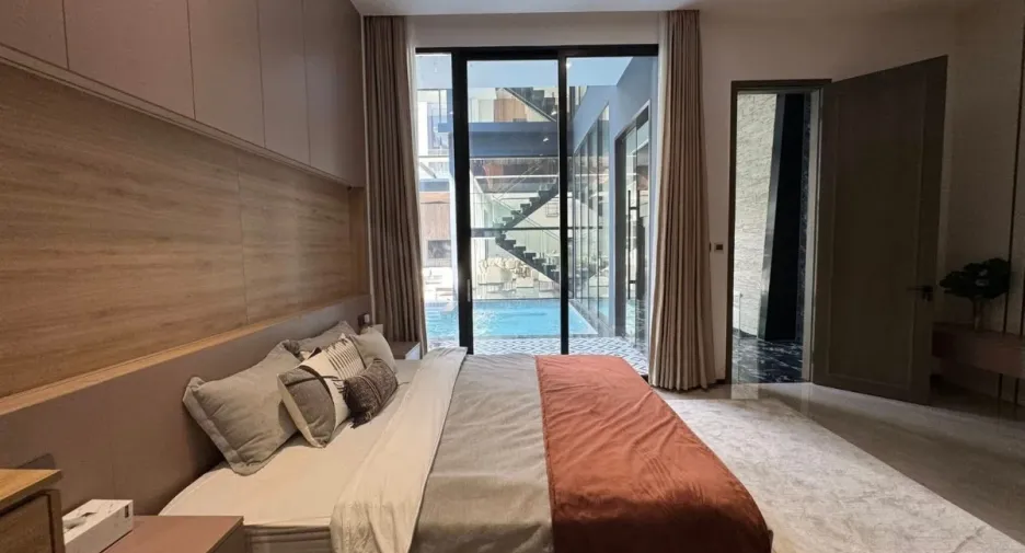 Casa en venta de 6 habitaciones en Bang Lamung, Chonburi