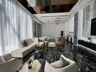 Casa en venta de 6 habitaciones en Bang Lamung, Chonburi