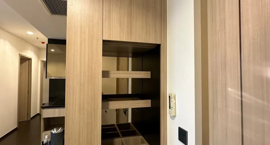 Wohnung zur Miete mit 2 Zimmer in Pathum Wan, Bangkok