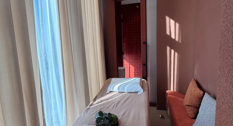 Продажа 2 спальни кондо в Рат Бурана, Бангкок