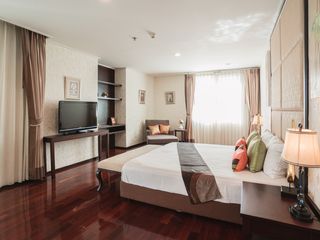 ให้เช่า 4 ห้องนอน คอนโด ใน วัฒนา, กรุงเทพฯ