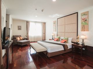 ให้เช่า 4 ห้องนอน คอนโด ใน วัฒนา, กรุงเทพฯ