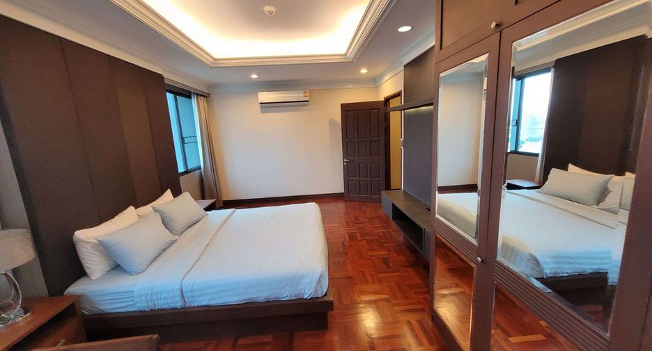 Wohnung zur Miete mit 4 Zimmer in Pathum Wan, Bangkok