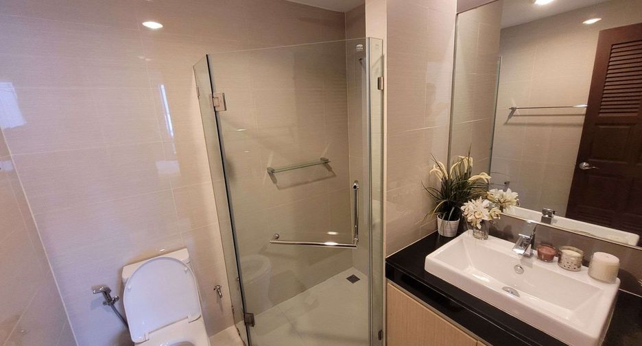Wohnung zur Miete mit 4 Zimmer in Pathum Wan, Bangkok