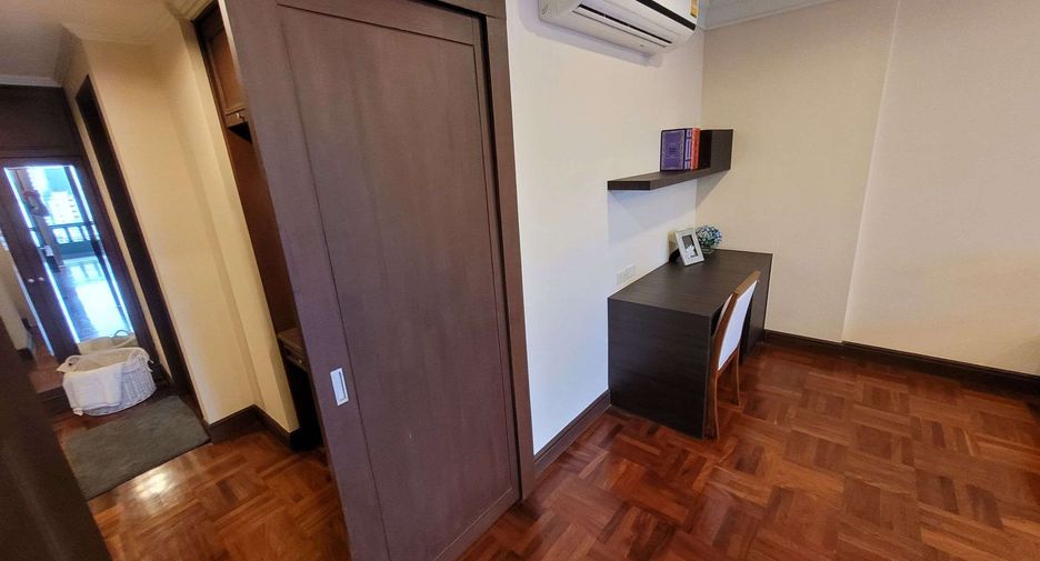 Wohnung zur Miete mit 4 Zimmer in Pathum Wan, Bangkok