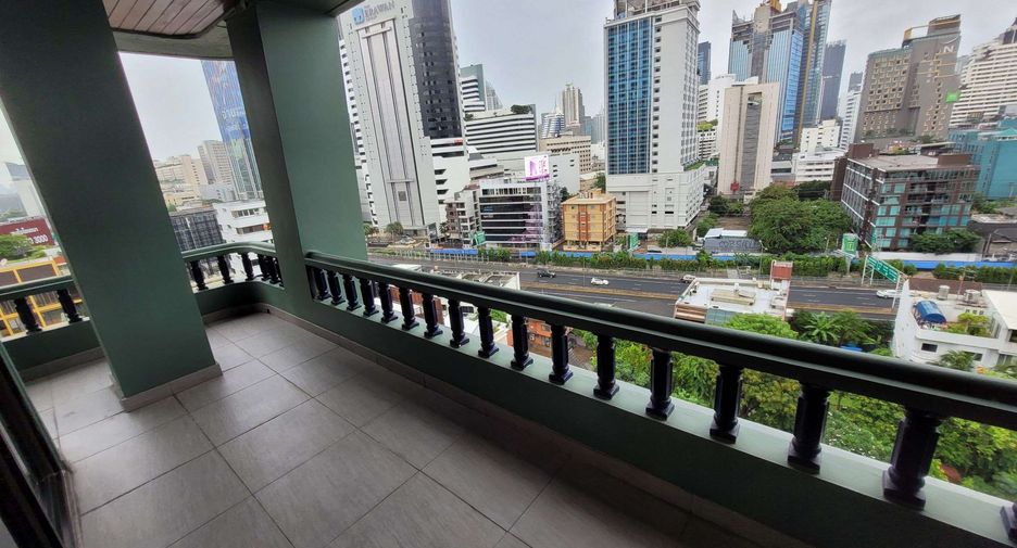 Wohnung zur Miete mit 4 Zimmer in Pathum Wan, Bangkok