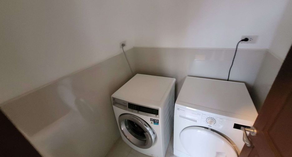 Wohnung zur Miete mit 4 Zimmer in Pathum Wan, Bangkok