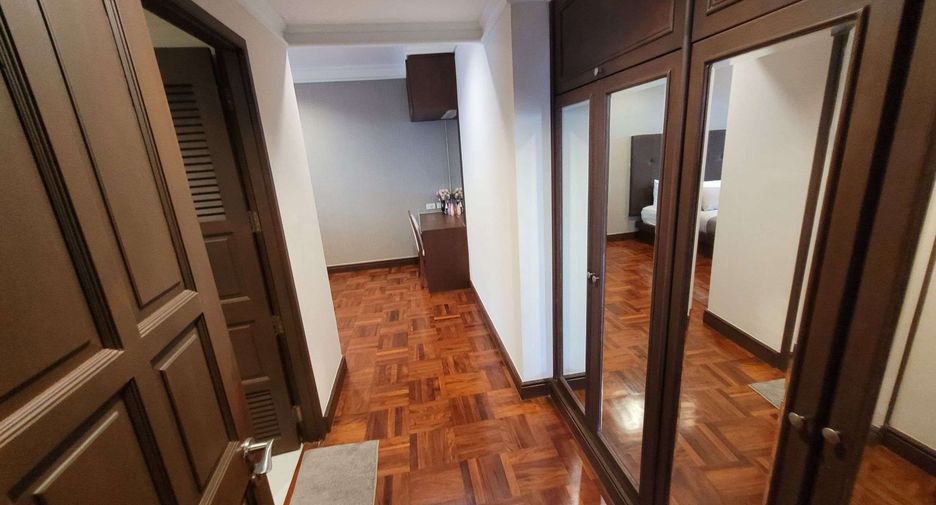 Wohnung zur Miete mit 4 Zimmer in Pathum Wan, Bangkok