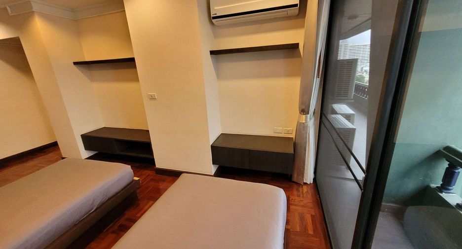 Wohnung zur Miete mit 4 Zimmer in Pathum Wan, Bangkok