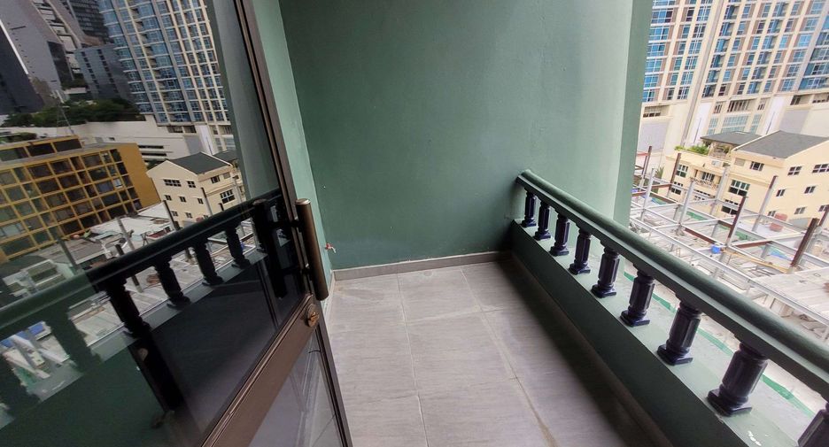 Wohnung zur Miete mit 4 Zimmer in Pathum Wan, Bangkok