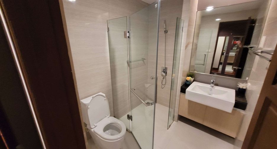 Wohnung zur Miete mit 4 Zimmer in Pathum Wan, Bangkok