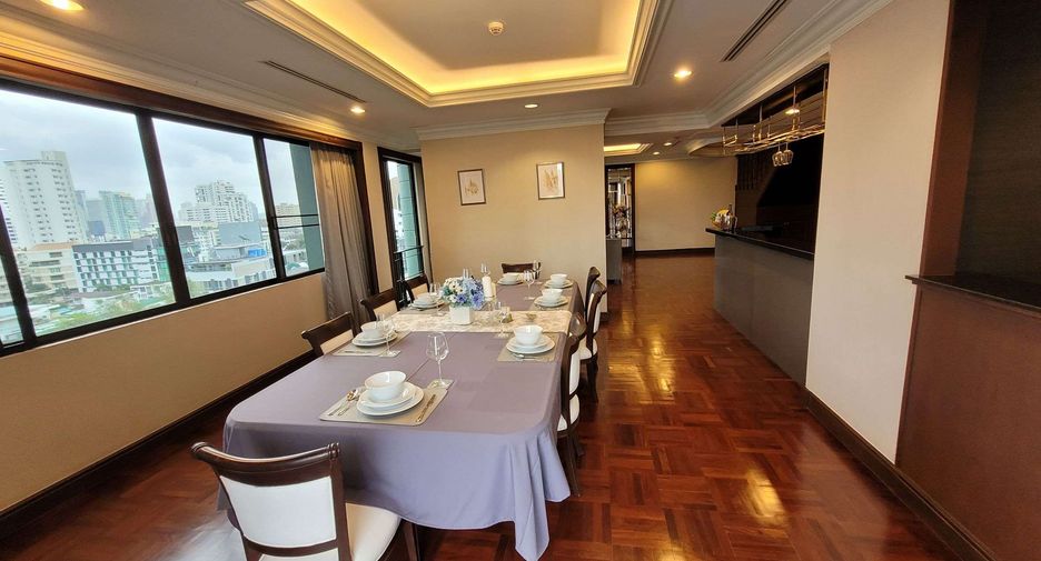 Wohnung zur Miete mit 4 Zimmer in Pathum Wan, Bangkok