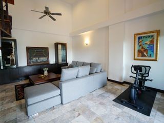 For rent 4 bedrooms condo in Watthana, Bangkok