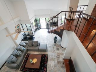 For rent 4 bedrooms condo in Watthana, Bangkok