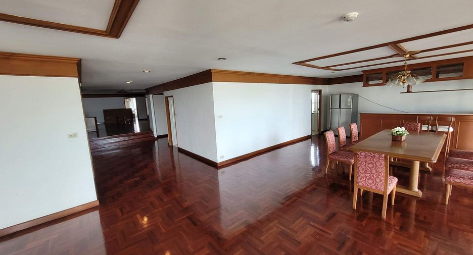 ให้เช่า 5 ห้องนอน คอนโด ใน วัฒนา, กรุงเทพฯ