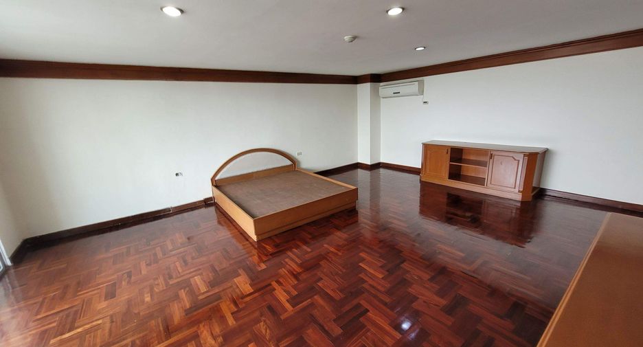 ให้เช่า 5 ห้องนอน คอนโด ใน วัฒนา, กรุงเทพฯ