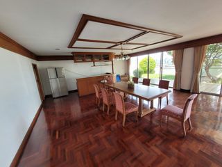 ให้เช่า 5 ห้องนอน คอนโด ใน วัฒนา, กรุงเทพฯ