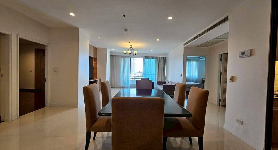 For rent 3 bedrooms condo in Watthana, Bangkok