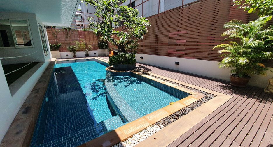 ให้เช่า 4 ห้องนอน คอนโด ใน วัฒนา, กรุงเทพฯ