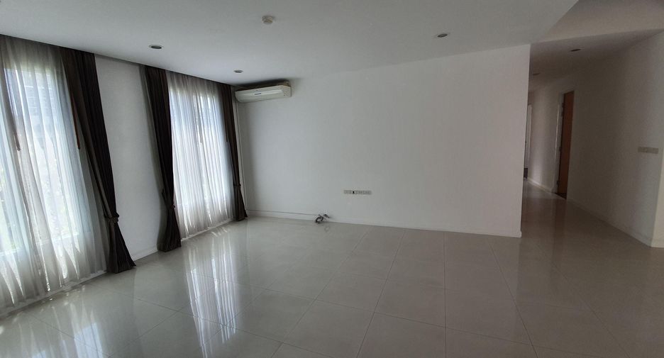 ให้เช่า 4 ห้องนอน คอนโด ใน วัฒนา, กรุงเทพฯ