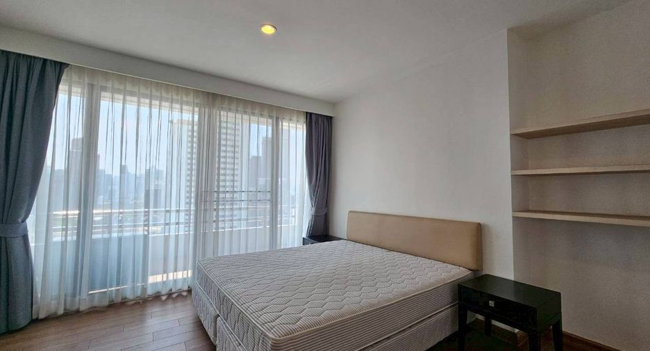 Condo en alquiler de 3 habitaciones en Watthana, Bangkok