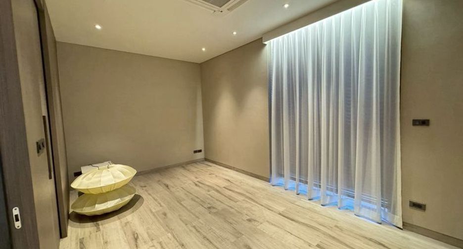 出租 5 卧室 独立屋 在 Yan Nawa, 曼谷