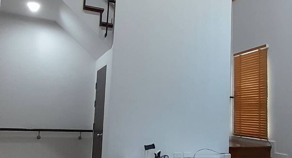 出租 3 卧室 联排别墅 在 Khlong Toei, 曼谷